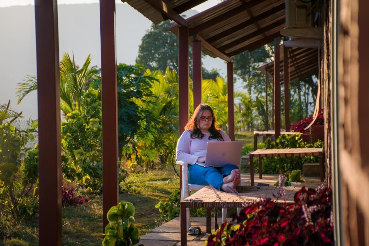 Mysticstays Resort Wai Luaran gambar