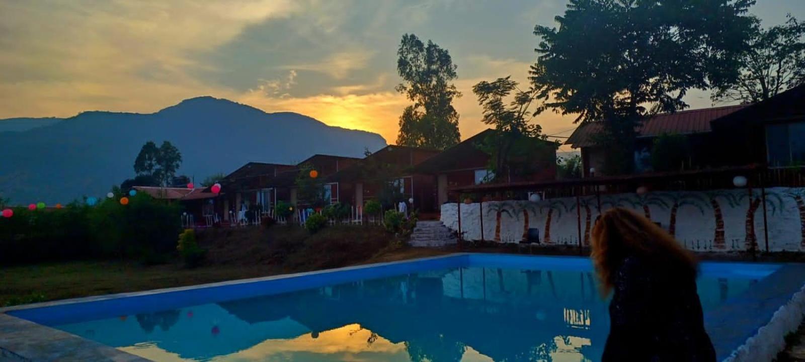 Mysticstays Resort Wai Luaran gambar