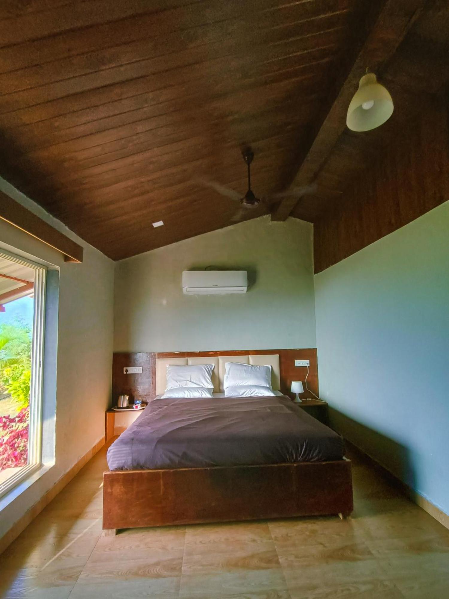 Mysticstays Resort Wai Luaran gambar